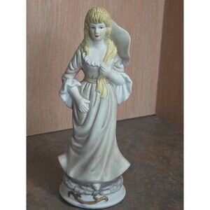 Vtg Homco Bisque Porcelain Woman Holding Flower Hand Painted Figurine